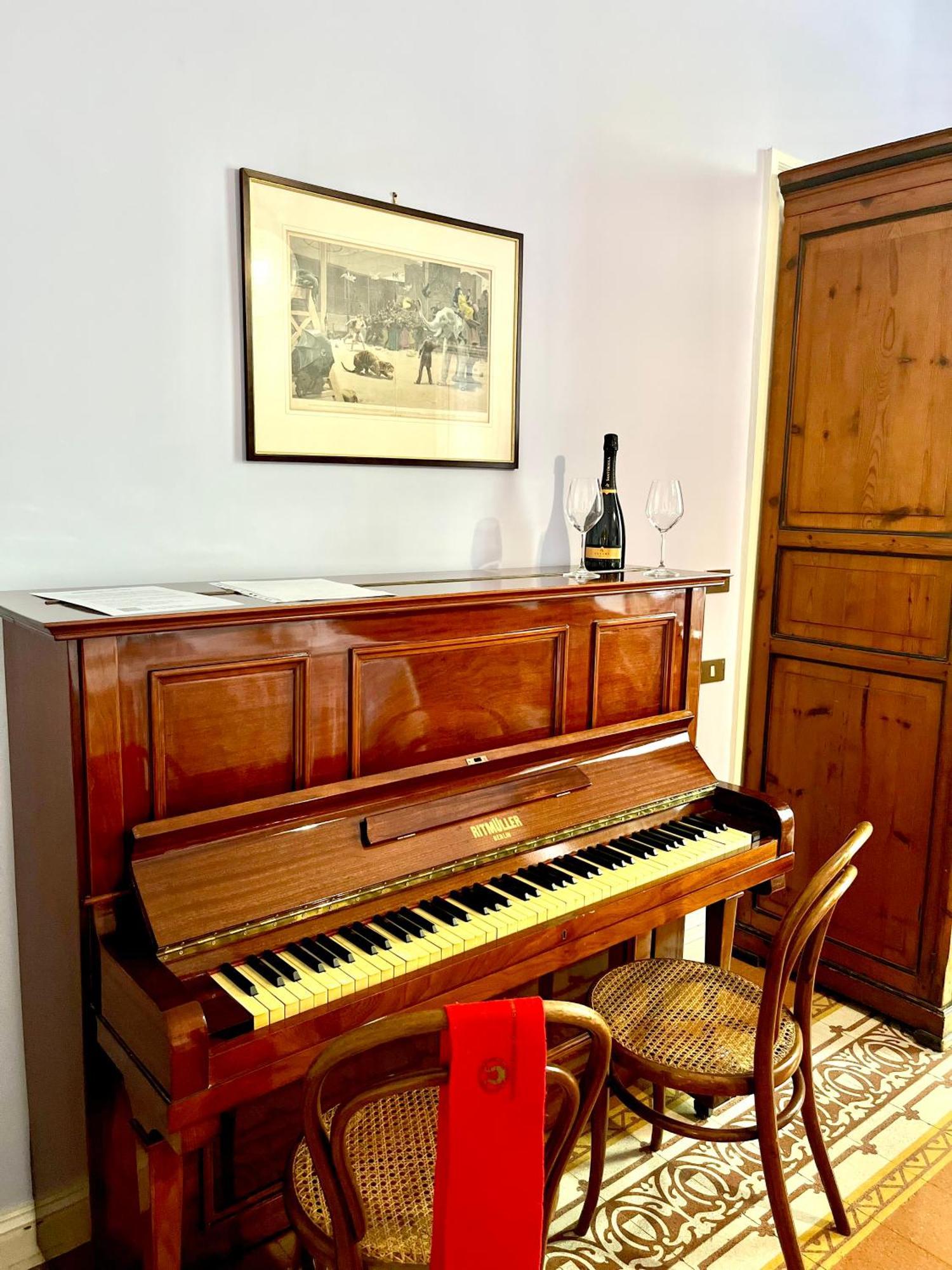 Conservatorio 16 - Scarlatti Room Naples Exterior photo